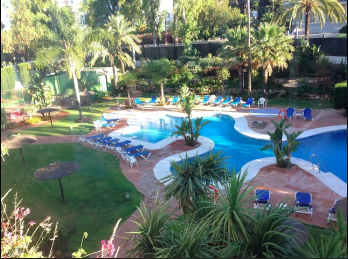 Puerto Banus With Private Garden Apartamento Marbella Exterior foto