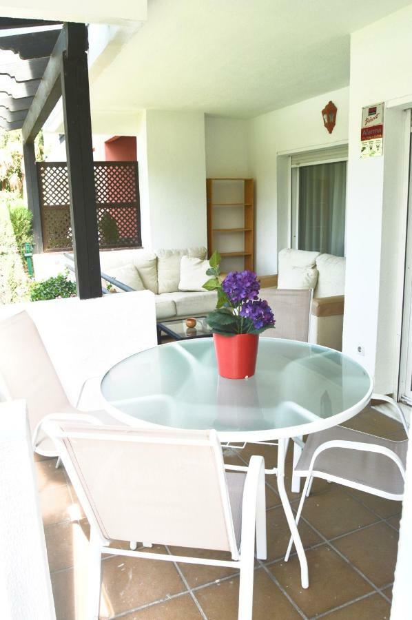 Puerto Banus With Private Garden Apartamento Marbella Exterior foto