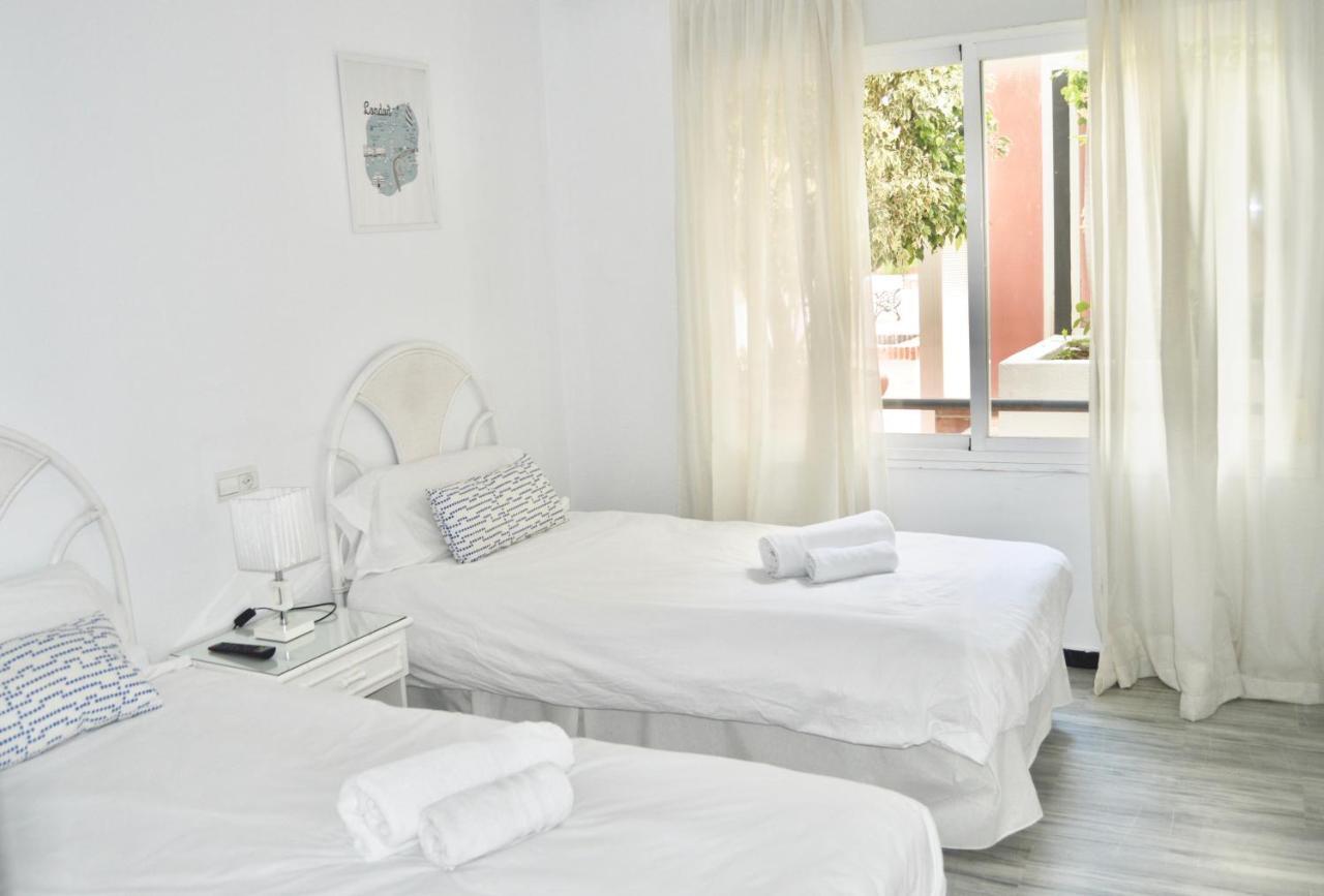Puerto Banus With Private Garden Apartamento Marbella Exterior foto